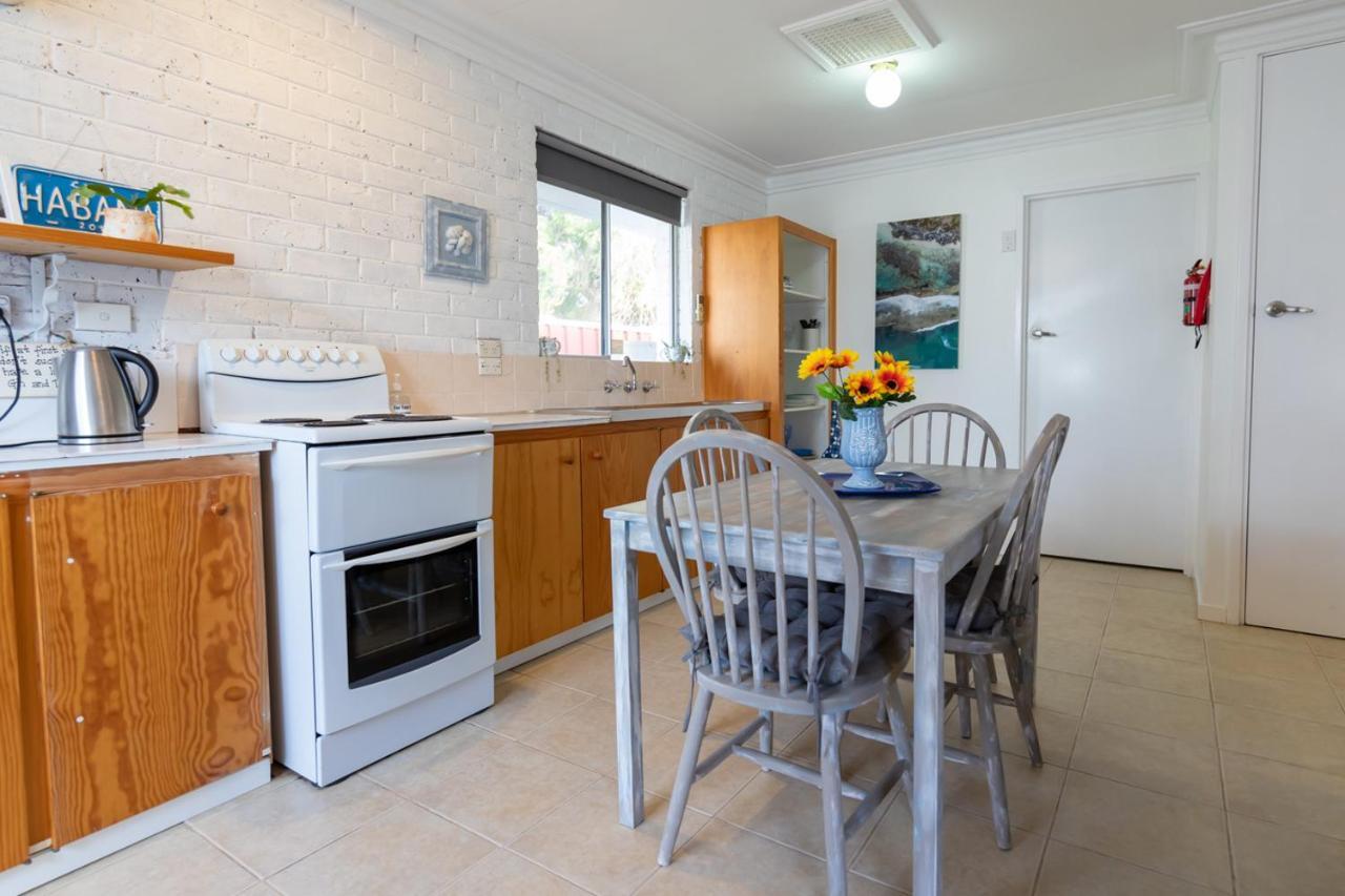 Shabby Chic Shack - 2 Bedroom Beach Cottage Yanchep Εξωτερικό φωτογραφία